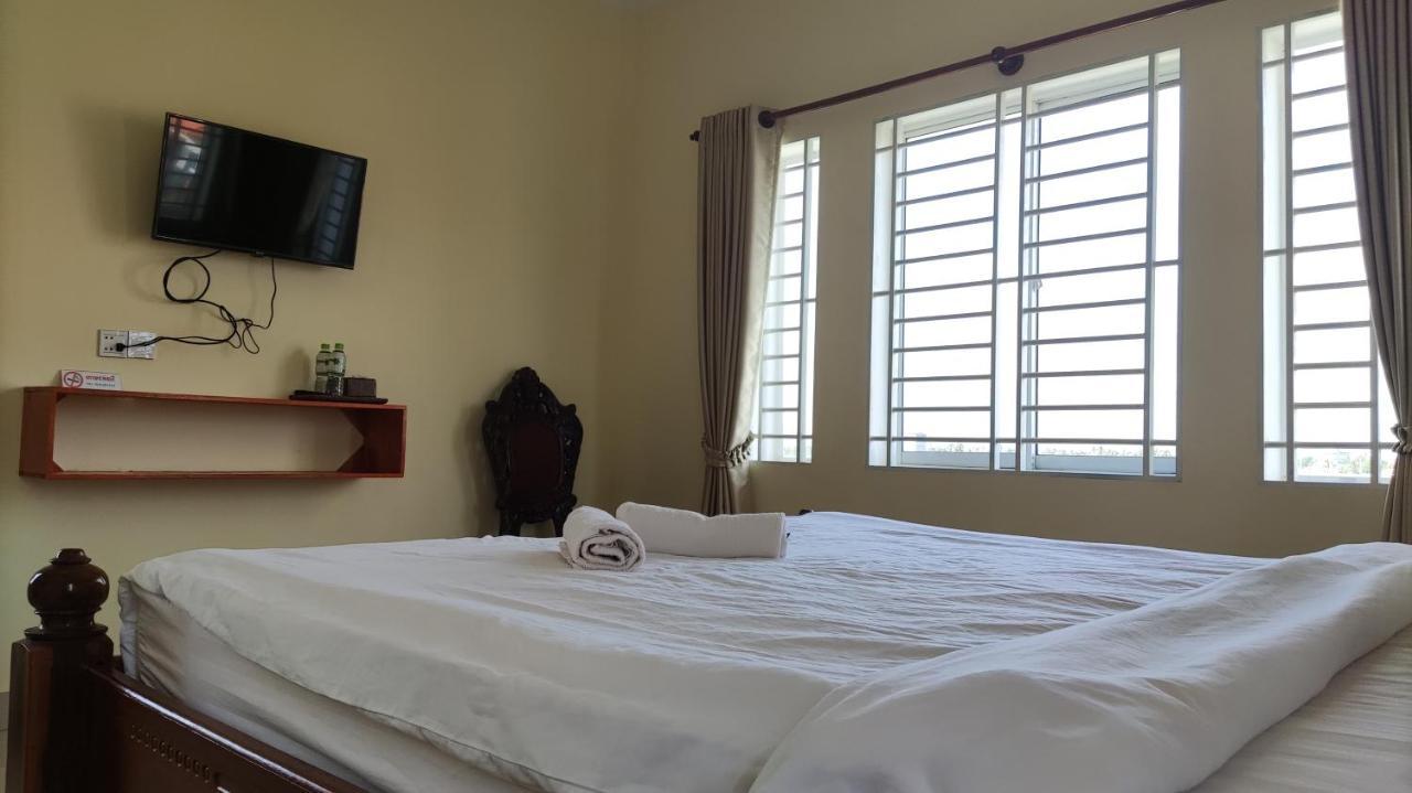 Monica Guesthouse Кампот Екстериор снимка