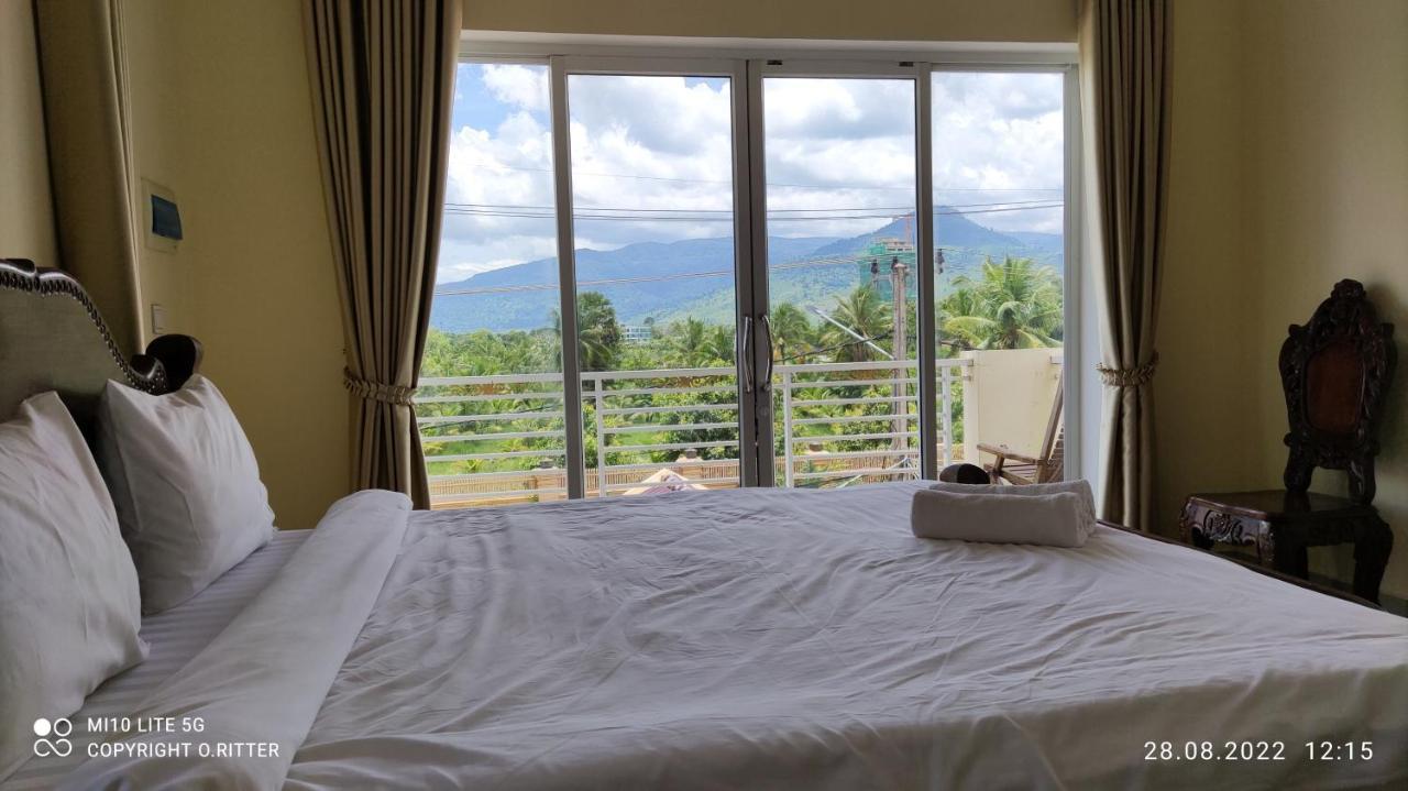 Monica Guesthouse Кампот Екстериор снимка
